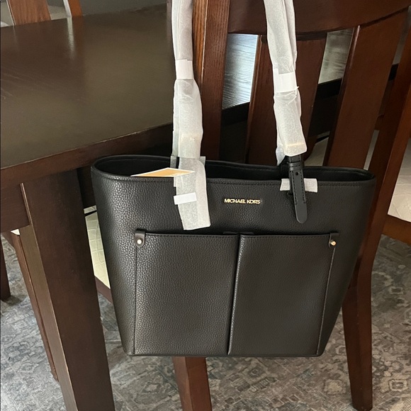 Michael Kors Black Leather Shoulder Bag - Picture 1 of 6
